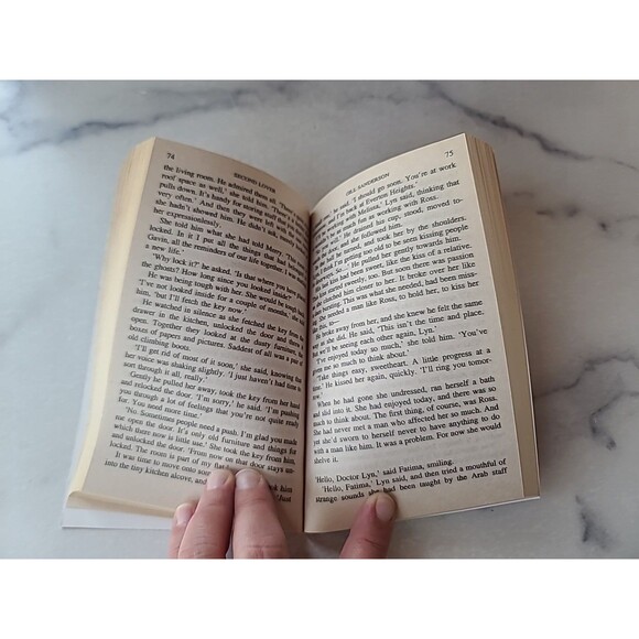 Second Lover By Gill Sanderson Paperback - Picture 5 of 10